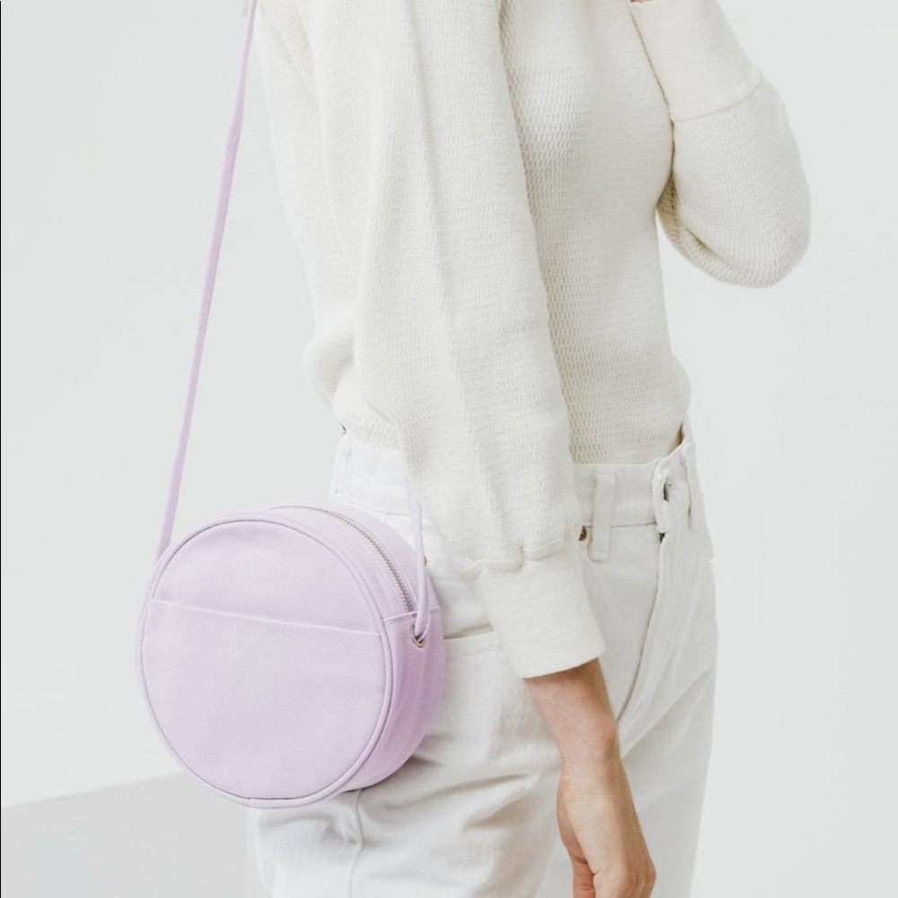 Small Baggu circle purse in lilac